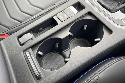 KR24YZL Volkswagen Arteon R 2.0 TSI 320PS 7-speed DSG 4Motion 5 Door Thumbnail #46