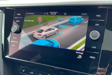 KR24YZL Volkswagen Arteon R 2.0 TSI 320PS 7-speed DSG 4Motion 5 Door Thumbnail #57