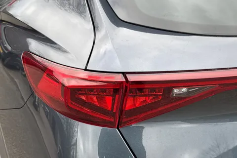 28 of 41 for CUPRA Formentor 1.5 TSI V1 DSG Euro 6 (s/s) 5dr