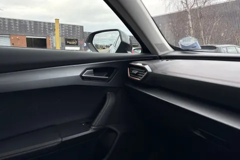 32 of 41 for CUPRA Formentor 1.5 TSI V1 DSG Euro 6 (s/s) 5dr