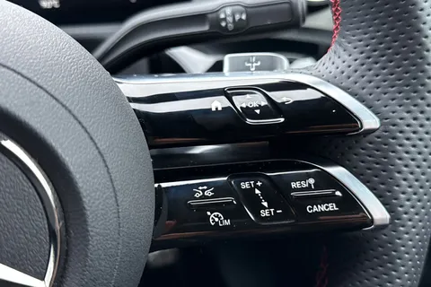 WX75PPO Mercedes-Benz Cla Class 180 AMG Line Executive 4dr Tip Auto Thumbnail #34