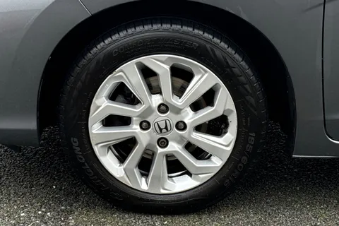 15 of 49 for Honda Jazz 1.3 i-VTEC SE CVT Euro 6 (s/s) 5dr