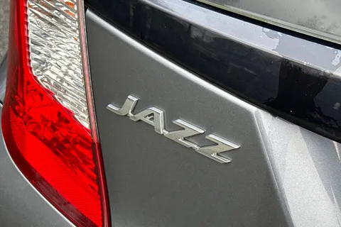 31 of 49 for Honda Jazz 1.3 i-VTEC SE CVT Euro 6 (s/s) 5dr