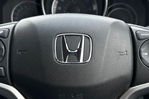 33 of 49 for Honda Jazz 1.3 i-VTEC SE CVT Euro 6 (s/s) 5dr