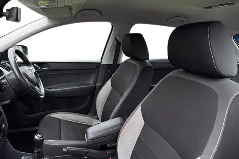 16 of 41 for Škoda Rapid Spaceback 1.2 TSI SE Tech Euro 6 (s/s) 5dr