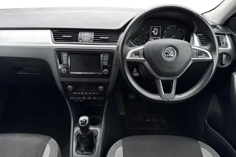 18 of 41 for Škoda Rapid Spaceback 1.2 TSI SE Tech Euro 6 (s/s) 5dr