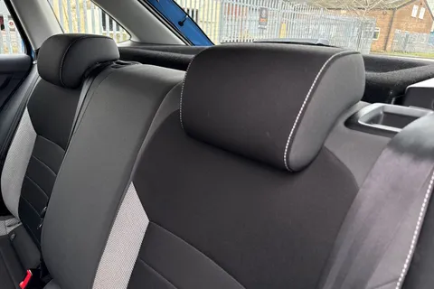 19 of 41 for Škoda Rapid Spaceback 1.2 TSI SE Tech Euro 6 (s/s) 5dr