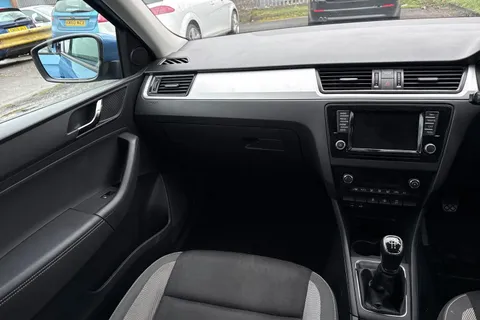 20 of 41 for Škoda Rapid Spaceback 1.2 TSI SE Tech Euro 6 (s/s) 5dr