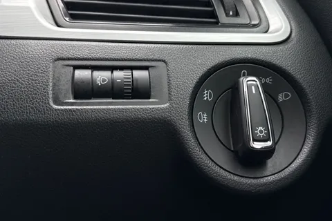 33 of 41 for Škoda Rapid Spaceback 1.2 TSI SE Tech Euro 6 (s/s) 5dr