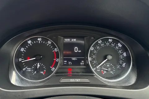 36 of 41 for Škoda Rapid Spaceback 1.2 TSI SE Tech Euro 6 (s/s) 5dr