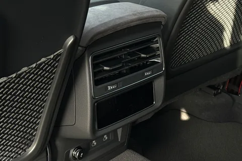  Audi RS Q8 4.0 TFSI V8 Performance Carbon Vorsprung Tiptronic quattro Euro 6 (s/s) 5dr Thumbnail #30