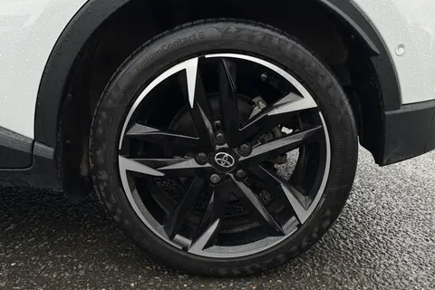 DA72HFB Toyota C-Hr 1.8 VVT-h GR SPORT CVT Euro 6 (s/s) 5dr Thumbnail #12