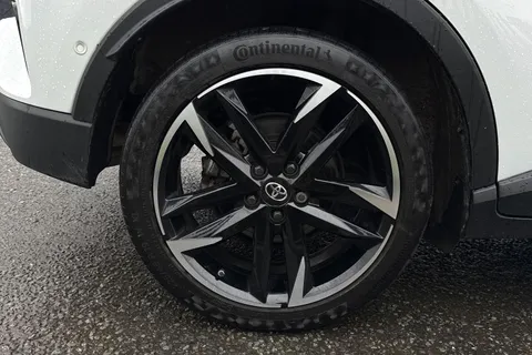 DA72HFB Toyota C-Hr 1.8 VVT-h GR SPORT CVT Euro 6 (s/s) 5dr Thumbnail #13