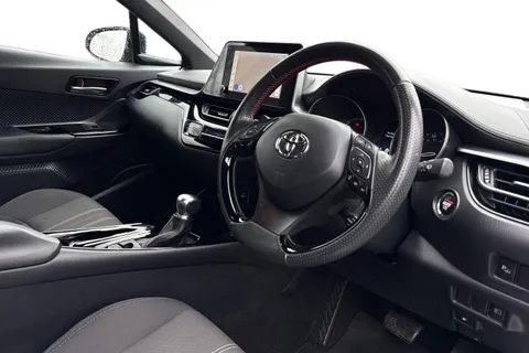DA72HFB Toyota C-Hr 1.8 VVT-h GR SPORT CVT Euro 6 (s/s) 5dr Thumbnail #15
