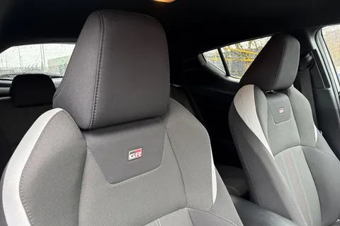 DA72HFB Toyota C-Hr 1.8 VVT-h GR SPORT CVT Euro 6 (s/s) 5dr Thumbnail #25