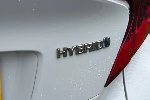 DA72HFB Toyota C-Hr 1.8 VVT-h GR SPORT CVT Euro 6 (s/s) 5dr Thumbnail #31