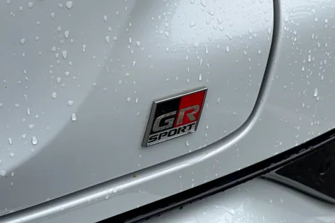 DA72HFB Toyota C-Hr 1.8 VVT-h GR SPORT CVT Euro 6 (s/s) 5dr Thumbnail #32