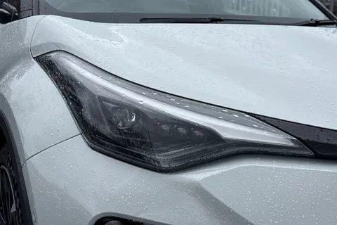 DA72HFB Toyota C-Hr 1.8 VVT-h GR SPORT CVT Euro 6 (s/s) 5dr Thumbnail #42