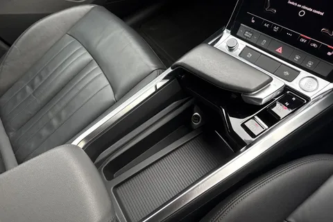 23 of 67 for Audi e-tron 50 Technik Auto quattro 5dr 71.2kWh