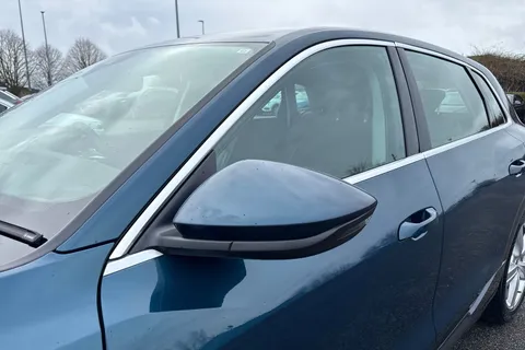 30 of 67 for Audi e-tron 50 Technik Auto quattro 5dr 71.2kWh