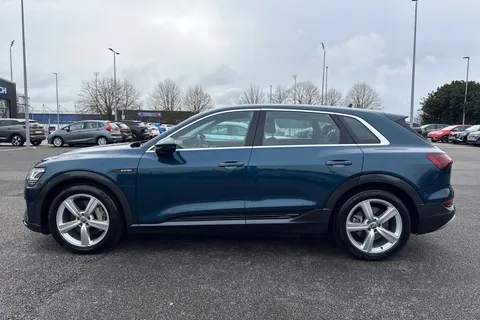 31 of 67 for Audi e-tron 50 Technik Auto quattro 5dr 71.2kWh