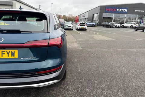 33 of 67 for Audi e-tron 50 Technik Auto quattro 5dr 71.2kWh