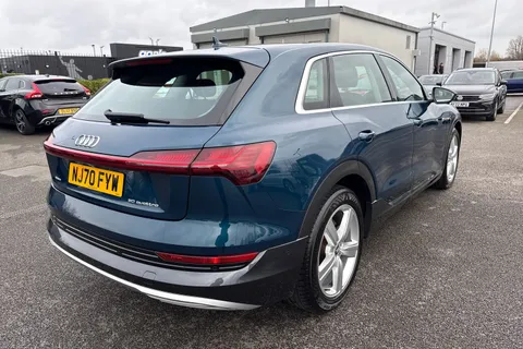 34 of 67 for Audi e-tron 50 Technik Auto quattro 5dr 71.2kWh