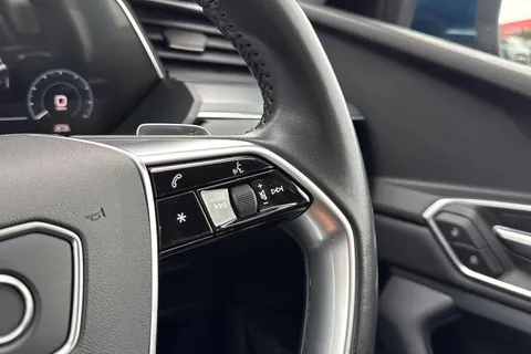 39 of 67 for Audi e-tron 50 Technik Auto quattro 5dr 71.2kWh