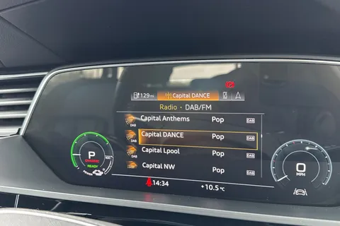 44 of 67 for Audi e-tron 50 Technik Auto quattro 5dr 71.2kWh