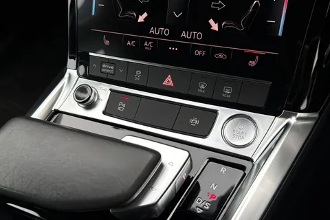 56 of 67 for Audi e-tron 50 Technik Auto quattro 5dr 71.2kWh