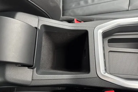 60 of 67 for Audi e-tron 50 Technik Auto quattro 5dr 71.2kWh