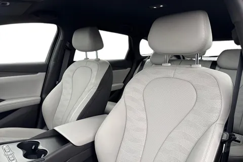 DC75HGY BYD Seal 6 1.5 10kWh Boost CVT Auto Euro 6 (s/s) 5dr Thumbnail #11