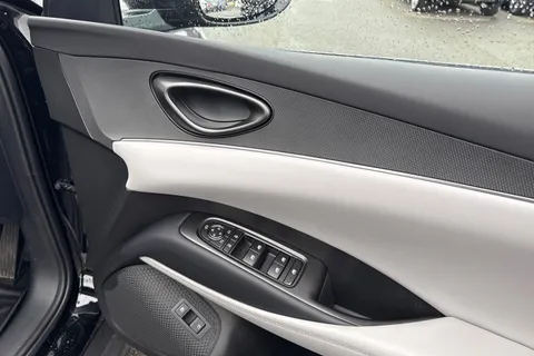 DC75HGY BYD Seal 6 1.5 10kWh Boost CVT Auto Euro 6 (s/s) 5dr Thumbnail #18