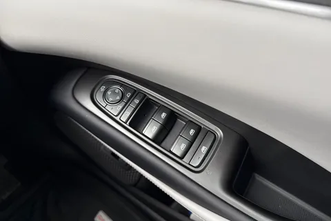 DC75HGY BYD Seal 6 1.5 10kWh Boost CVT Auto Euro 6 (s/s) 5dr Thumbnail #44