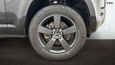 KT73NXV Land Rover Defender 90 3.0 D250 X-Dynamic HSE 3dr Thumbnail #9