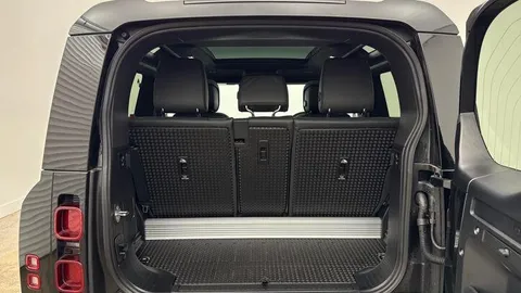 KT73NXV Land Rover Defender 90 3.0 D250 X-Dynamic HSE 3dr Thumbnail #11