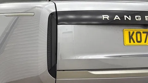 KO73RFL Land Rover Range Rover 3.0 D300 HSE 5dr Thumbnail #19