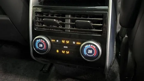 KP24CGF Land Rover Range Rover 3.0 D300 HSE 5dr Thumbnail #18