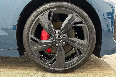 KR74MZU Audi A6 E-Tron Avant Avant Edition 1 e-tron performance  270,00 kW Thumbnail #4