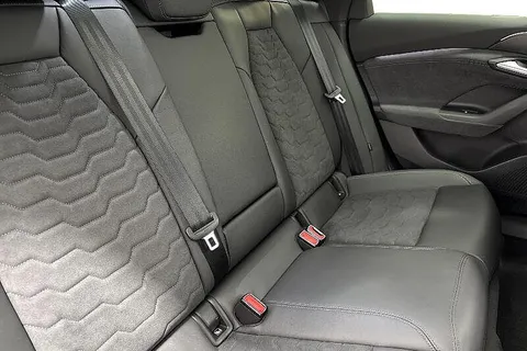 KR74MZU Audi A6 E-Tron Avant Avant Edition 1 e-tron performance  270,00 kW Thumbnail #10