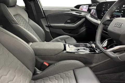 KR74MZU Audi A6 E-Tron Avant Avant Edition 1 e-tron performance  270,00 kW Thumbnail #11