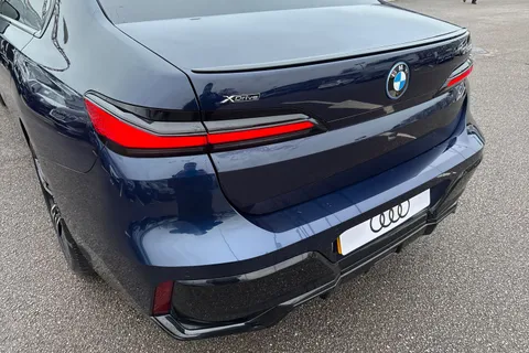 GY74CYL BMW 7 Series 3.0 750e 22.1kWh M Sport Auto xDrive Euro 6 (s/s) 4dr Thumbnail #9