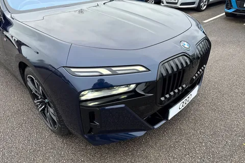 GY74CYL BMW 7 Series 3.0 750e 22.1kWh M Sport Auto xDrive Euro 6 (s/s) 4dr Thumbnail #10