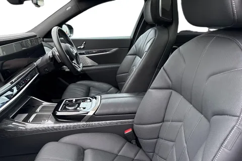 GY74CYL BMW 7 Series 3.0 750e 22.1kWh M Sport Auto xDrive Euro 6 (s/s) 4dr Thumbnail #17