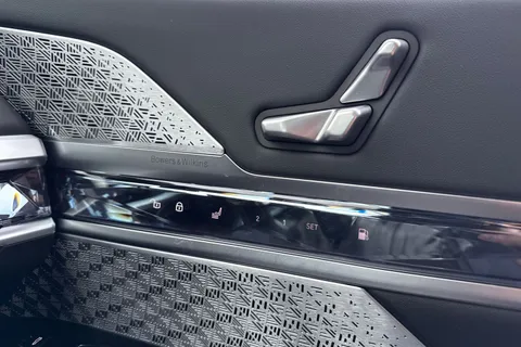 GY74CYL BMW 7 Series 3.0 750e 22.1kWh M Sport Auto xDrive Euro 6 (s/s) 4dr Thumbnail #22