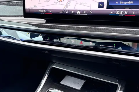 GY74CYL BMW 7 Series 3.0 750e 22.1kWh M Sport Auto xDrive Euro 6 (s/s) 4dr Thumbnail #23