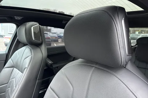 GY74CYL BMW 7 Series 3.0 750e 22.1kWh M Sport Auto xDrive Euro 6 (s/s) 4dr Thumbnail #25