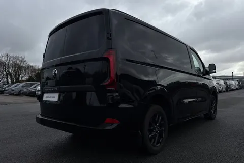 DG75CNE Volkswagen Transporter 2.0 TDI 110 Commerce Pro Van Thumbnail #39