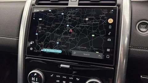 KM74FKZ Land Rover Discovery 3.0 D350 Dynamic HSE 5dr Thumbnail #12