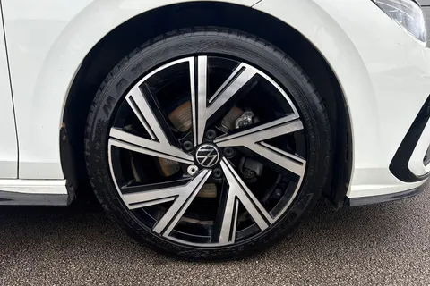 NU21UHJ Volkswagen Golf 1.5 TSI R-Line Euro 6 (s/s) 5dr Thumbnail #11